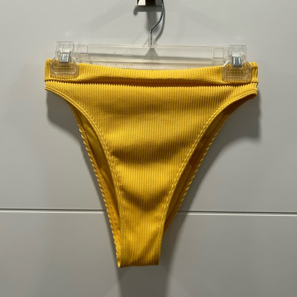 Hollister high-waist high-leg cheeky bikini bottoms